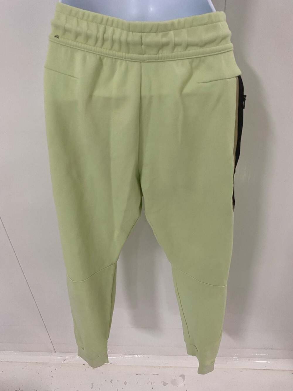 Nike Sportswear Tech Fleece Jogger Sweatpants In Liquid Lime Green View 3